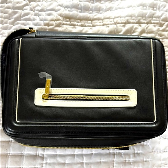 Estee Lauder Handbags - NWOT Black and White Womans makeup case